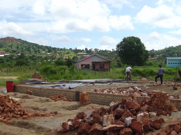 Pour floor